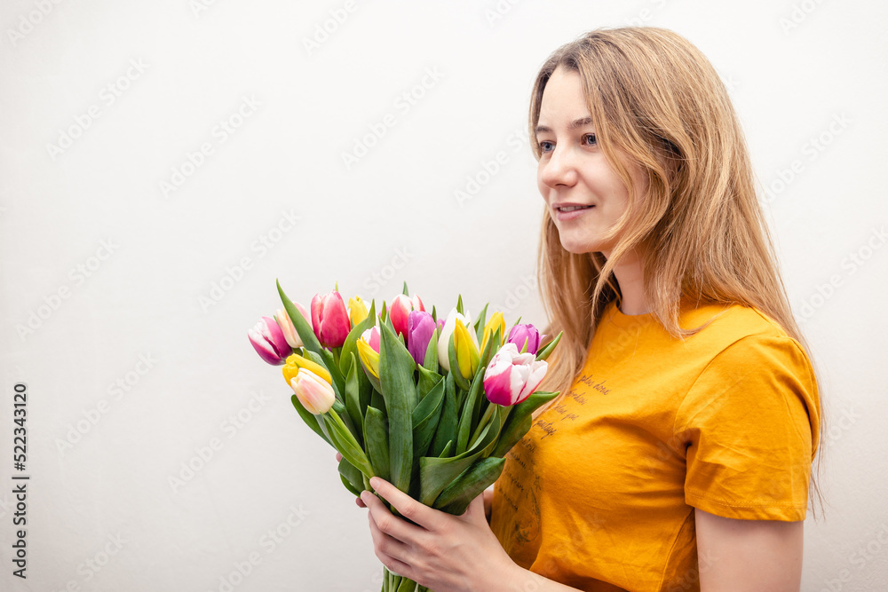girl with bouquet of tulips