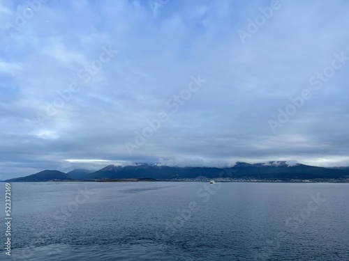 Ushuaia Tierra del Fuego lago fin del mundo  © Sergio