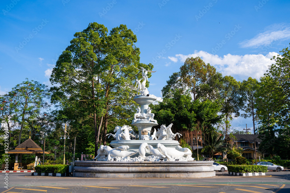 dogoung statue roundabout at Trang city