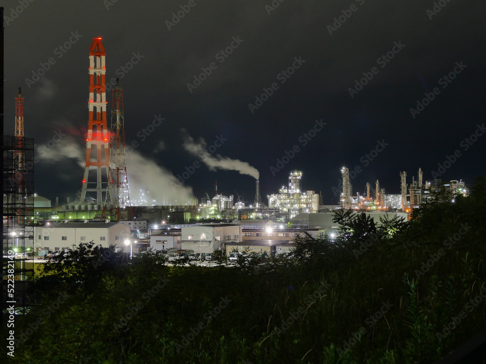 鹿島臨海工業地帯の工場の夜景 (砂山都市緑地・津波避難所から) 스톡 사진 Adobe Stock