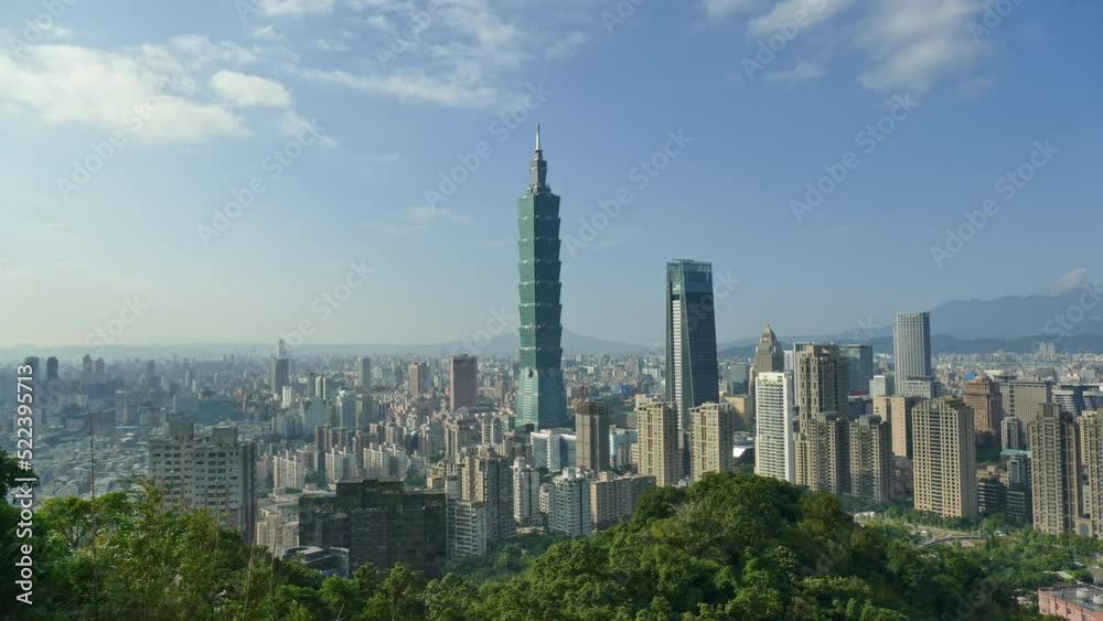 4K Time lapse Building skyline in Taipei, Taiwan.
4K Time lapse Building skyline in Taipei, Taiwan.