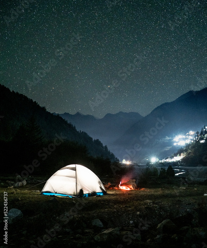 Fototapeta Naklejka Na Ścianę i Meble -  camping in the mountains