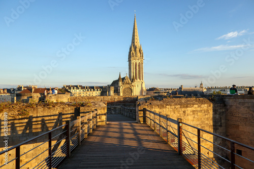 Day time shot of glise Saint-Pierre, Caen, France photo