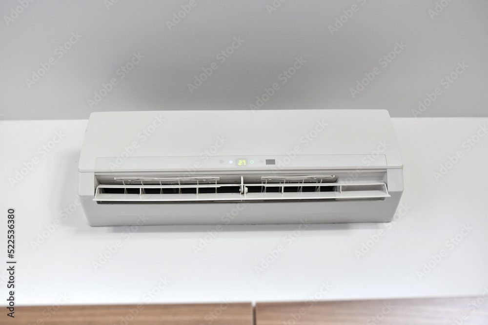 air conditioner at 27 degrees due to the energy crisis. Air conditioning or heat pump air conditioner at 27 degrees due to the energy crisis. Air conditioning or heat pump