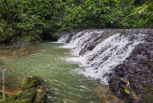 Cascada en las monta  as de Herrera 