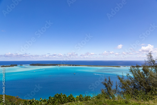 Fototapeta Naklejka Na Ścianę i Meble -  Ile aéroport Bora Bora