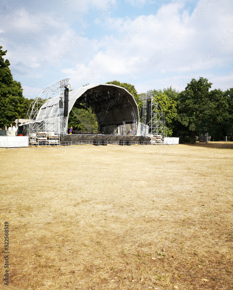 Fototapeta premium concert area in the park
