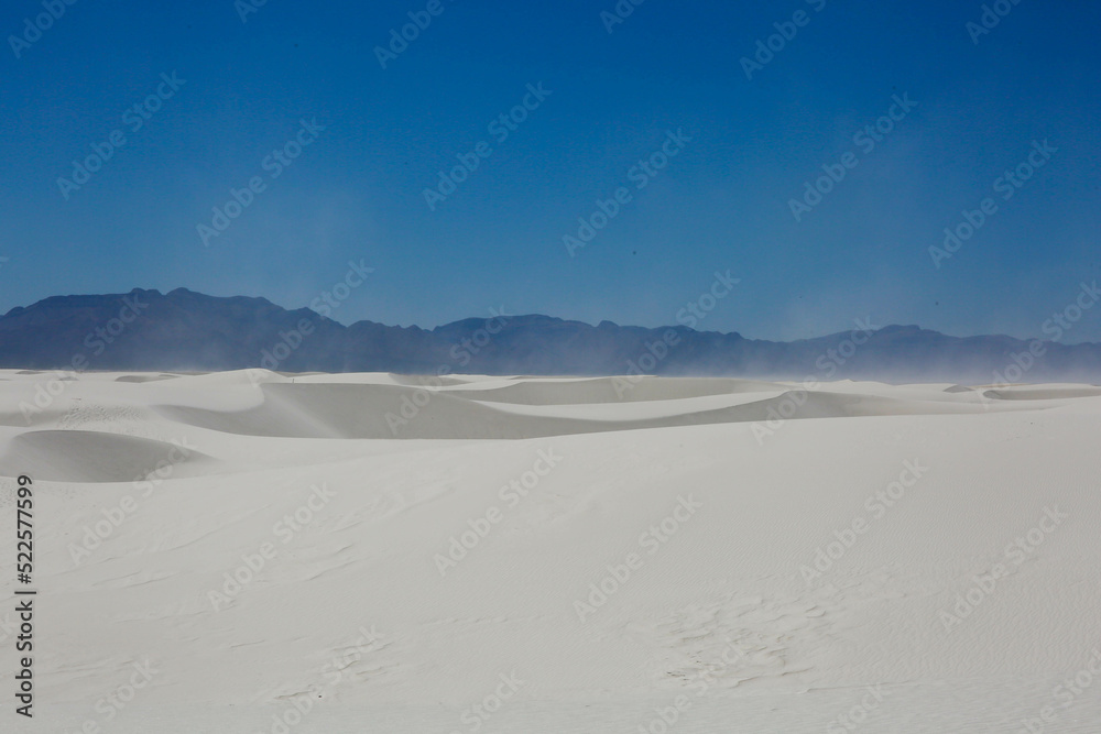 sand dunes in the desert, White Sands National Park, NPS, USA