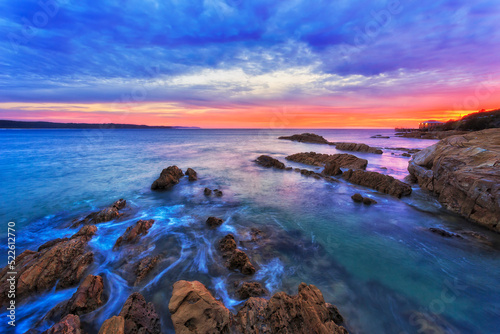 Tathra Rocks pink line rise