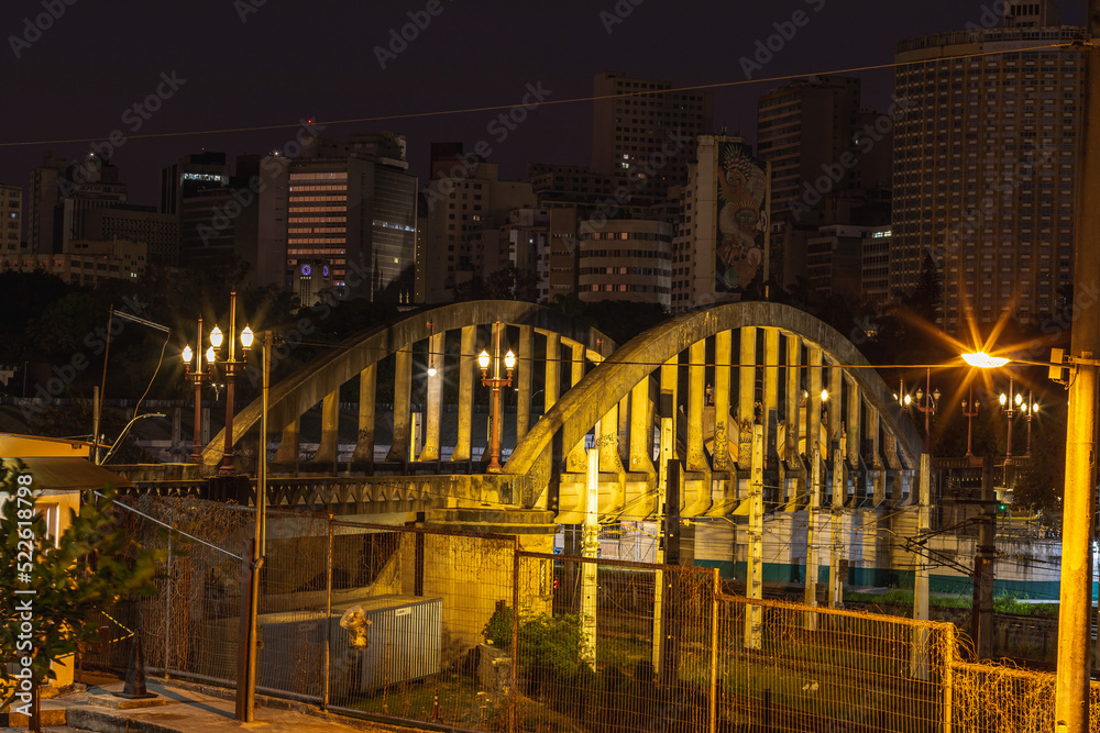 Fototapeta premium night view of Santa Tereza viaduct in Belo Horizonte city, Minas Gerais State, Brazil