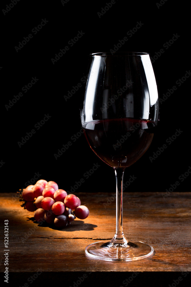 Fototapeta premium Taça de vinho tinto