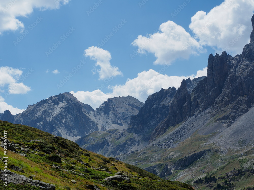 sommets et pics le long de la vallée de la clarée, secteur de Briancon, hautes alpes