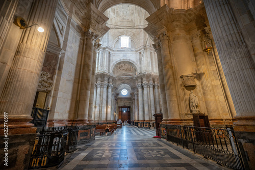 ciudad costera blanca española e historica de Cadiz