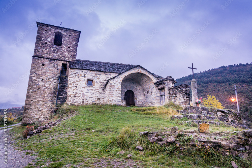 Vió, parque nacional de Ordesa y Monte Perdido, Provincia de Huesca, Comunidad Autónoma de Aragón, cordillera de los Pirineos, Spain, europe