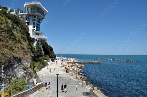 Bild auf Leinwand Ancona - Il Passetto - Ascensori