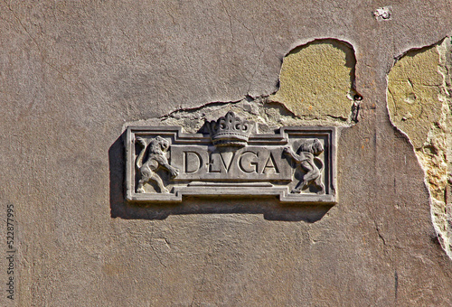 Obraz na płótnie Vintage street sign (Dluga street) in the Gdansk Old Town, Poland w salonie