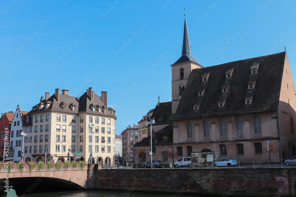 Alsace - Strasbourg - Pont et Eglise Saint-Nicolas