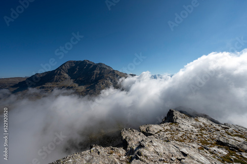 Paysage de montagne autour du refuge de Vaccarone dans les Alpes en Italie en été