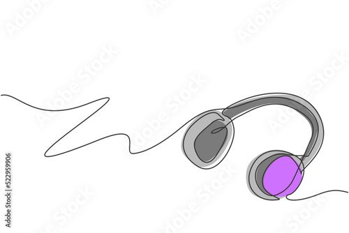 One continuous line drawing of retro headphone for listening music. Musical equipment accessory gadget concept. Trendy single line draw design vector graphic illustration