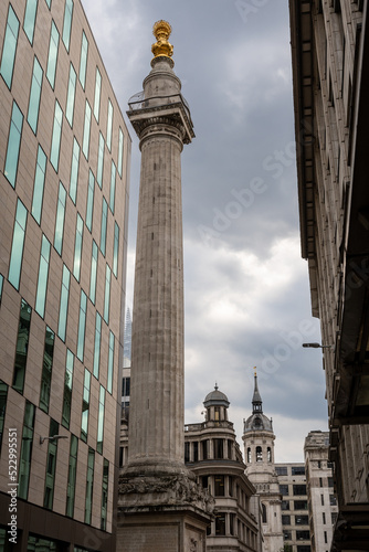 London, Endland: The monument, commemorating the Great Fire of London photo