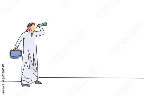 Single continuous line drawing young Arab business man forecast market using monocular. Professional forecaster. Minimalism metaphor concept. Dynamic one line draw graphic design vector illustration