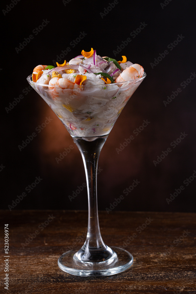 Ceviche de robalo com raspas de coco. Ceviche de robalo com raspas de coco.
