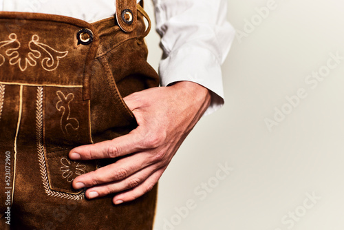 Cuadro en lienzo Mann in Oktoberfest Tracht