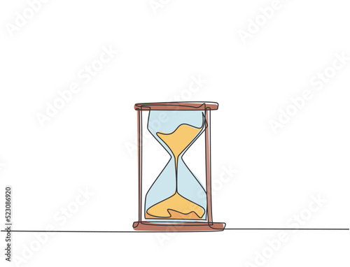 Single continuous line drawing of old retro hourglass. Classic vintage sandglass timepiece concept. Dynamic one line draw graphic design vector illustration