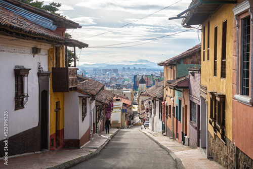 Obraz na płótnie colorful street of la candelaria district in bogota, colombia w salonie