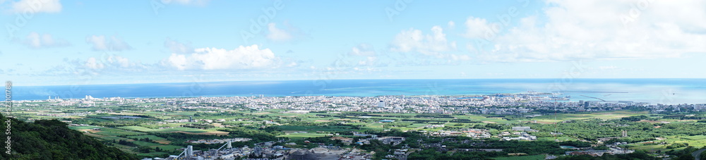 Emerald Sea Observatory in Ishigaki-jima Island, Okinawa, Japan - 日本 沖縄 石垣島 エメラルドの海を見る展望台 景色 Emerald Sea Observatory in Ishigaki-jima Island, Okinawa, Japan - 日本 沖縄 石垣島 エメラルドの海を見る展望台 景色