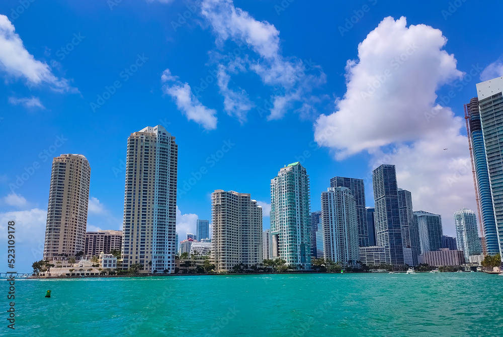 Fototapeta premium Bayside Marina in Miami, Florida USA