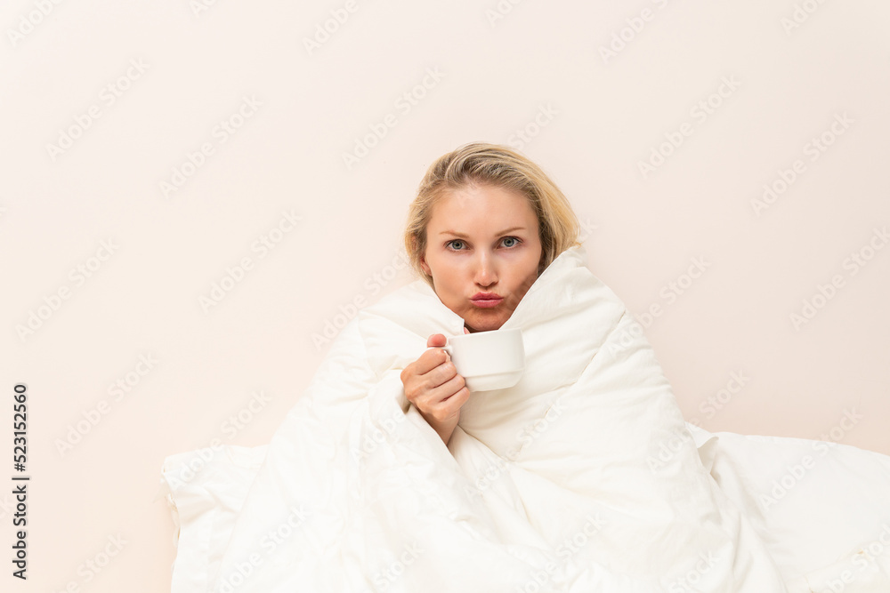 Cold cell blanket bed beauty coffee spa copyspace female bathroom, for untying white for modern from relax towel, relaxation healthy. Dressing afro african, positive Cold cell blanket bed beauty coffee spa copyspace female bathroom, for untying white for modern from relax towel, relaxation healthy. Dressing afro african, positive