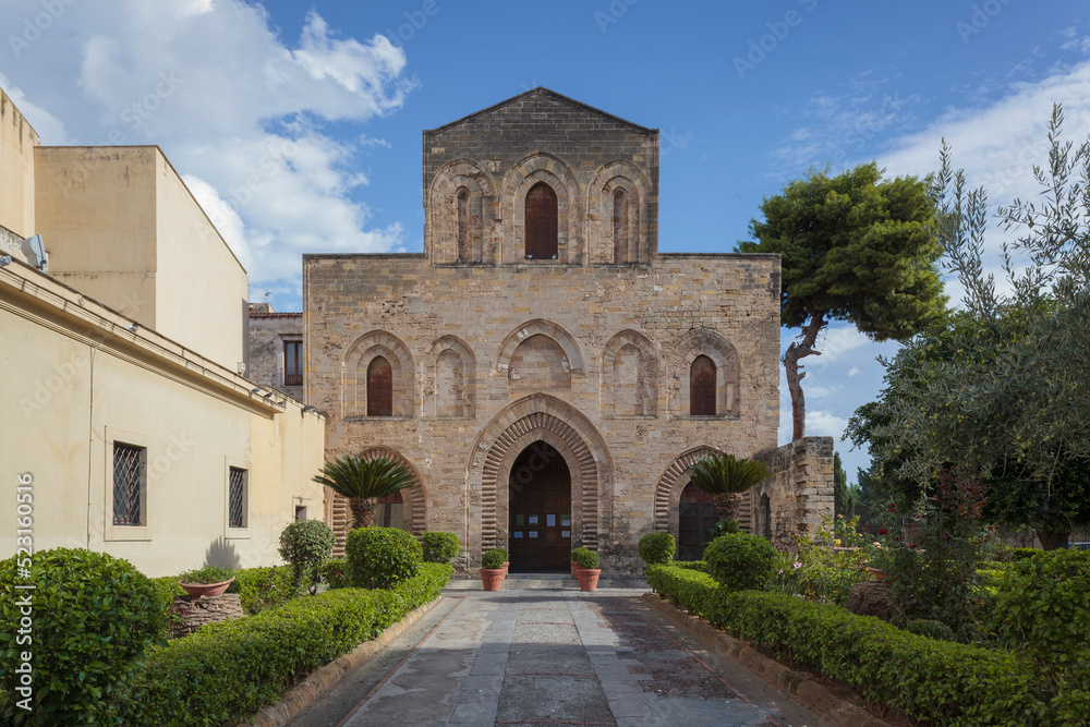 Palermo. Facciata della Magione. Basilica della Santissima Trinità del Cancelliere