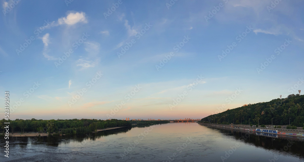 Naklejka premium Dnipro River, Kyiv
