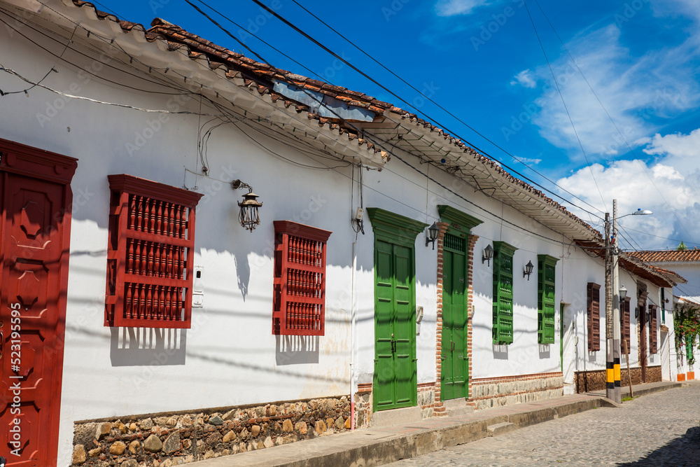 Fototapeta premium Beautiful colonial houses at the small town of Santa Fe de Antioquia in Colombia