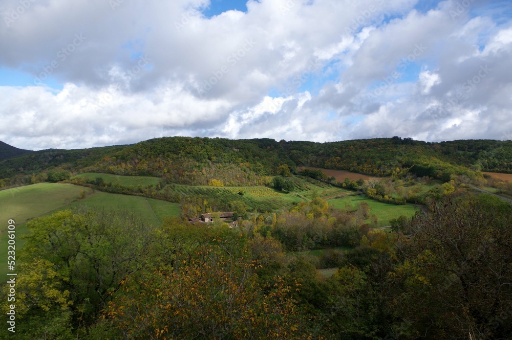 vue depuis le village de Puycelsi