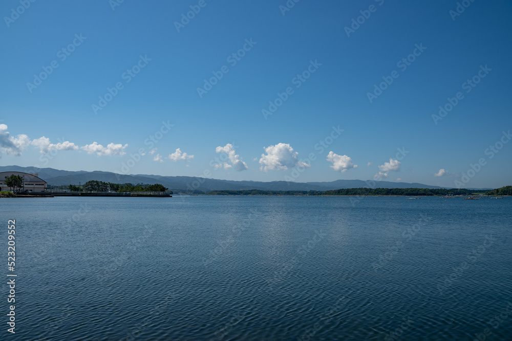 佐渡島の加茂湖