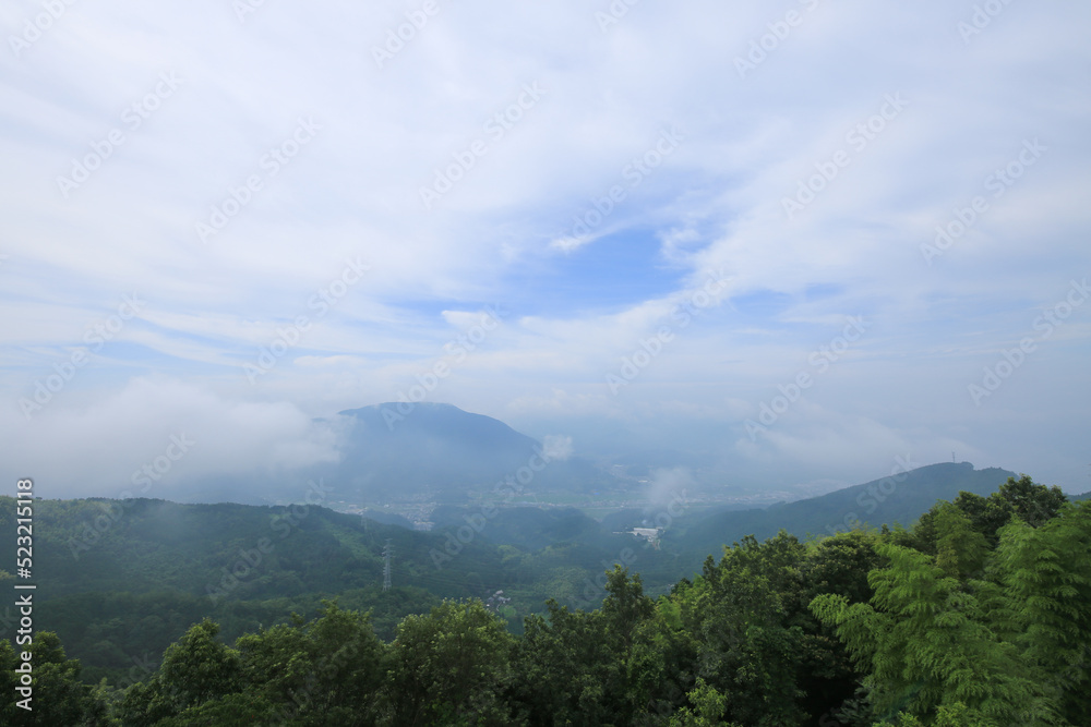 Obraz premium 愛媛県大洲市 雲海展望公園 展望台からの風景