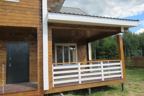 Construction of a small house in a country village (142)
