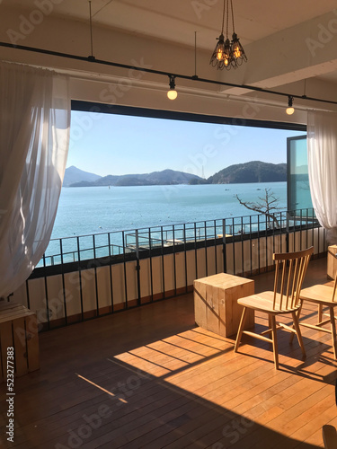 cafe terrace with sea view. Work and travel (Korea)_3 © 수영 이