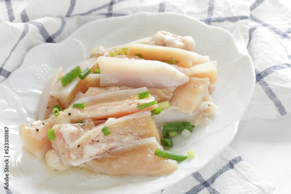 Freshness chicken soft bone marinated with starch and spring onion Freshness chicken soft bone marinated with starch and spring onion