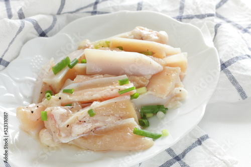 Freshness chicken soft bone marinated with starch and spring onion