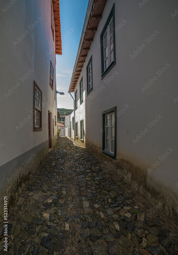 Ruelle près de la citadelle de Bragança, Trás Os Montes, Portugal