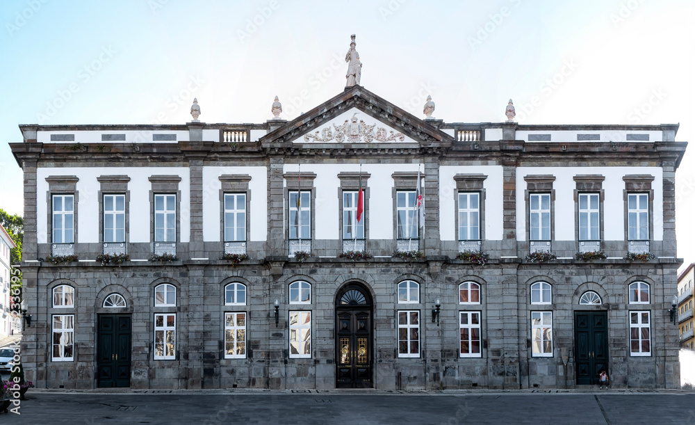 Fototapeta premium Old Square and municipality palace of Angra do Heroismo, Terceira Island, Azores 