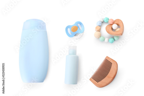 Different bath accessories ...