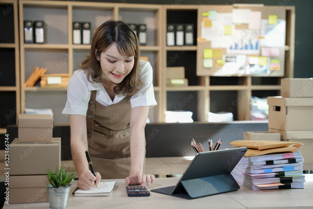 Starting small businesses SME owners asian woman business ideas online marketing Starting small businesses SME owners asian woman business ideas online marketing