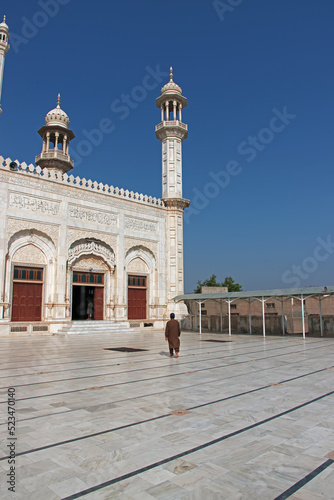 Bahawalpur, Pakistan - 26 Mar 2021: Al-Sadiq Mosque in Bahawalpur, Punjab province, Pakistan photo