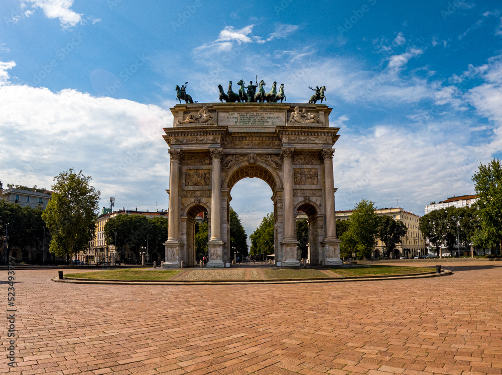 Fototapeta premium Arch of peace, Milan, Italy