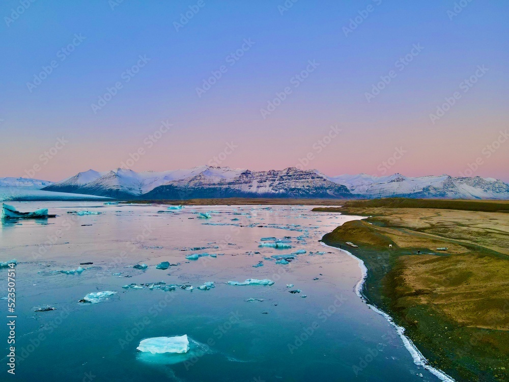 Fototapeta premium Jökulsárlón die unglaubliche Gletscherlagune Islands