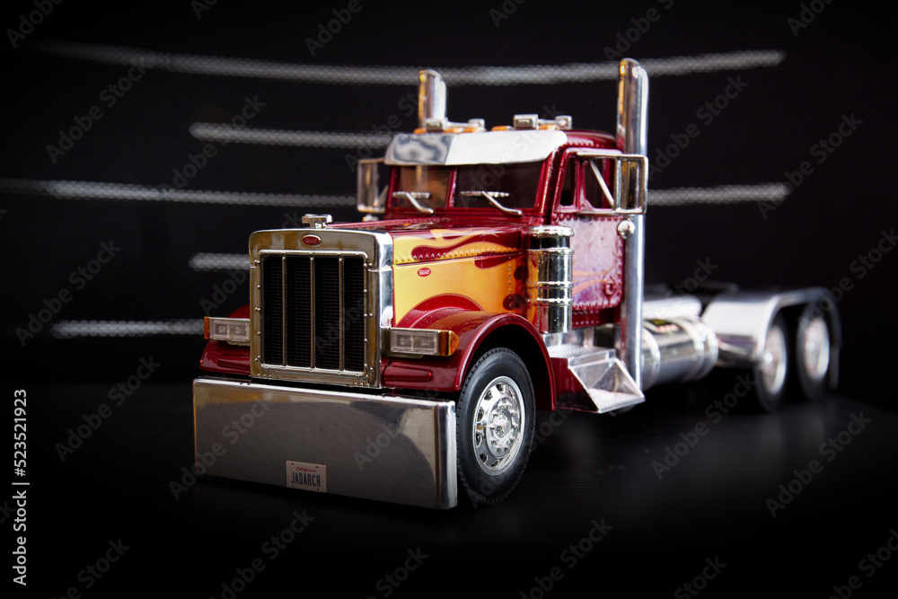 Peterbilt 379 Tractor - 1-24 Scale Diecast Model Toy Car Stock Photo ...